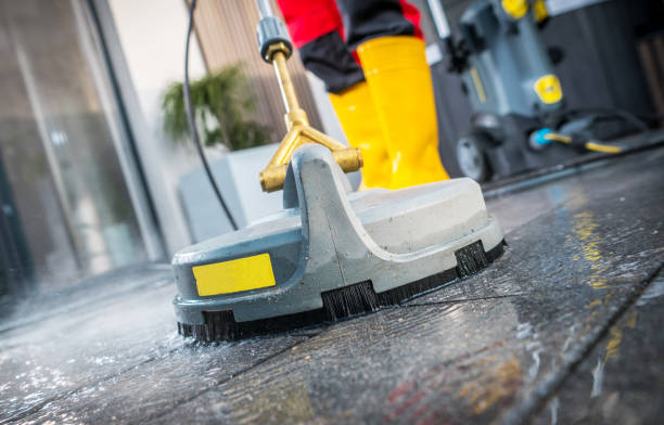 Best Garage Pressure Washing  in Waterloo, WI